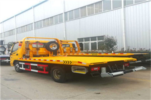 新北区附近拖车救援搭电